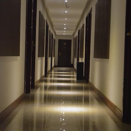 Mustika Gajah Mada Hotel ジャカルタ エクステリア 写真