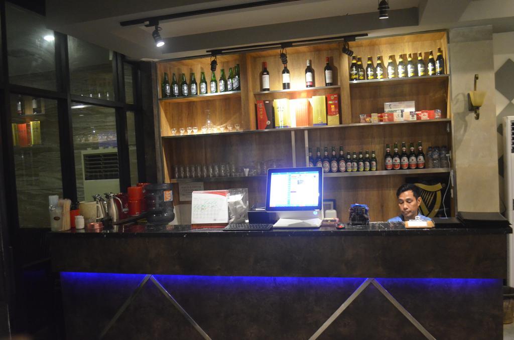 Mustika Gajah Mada Hotel ジャカルタ エクステリア 写真