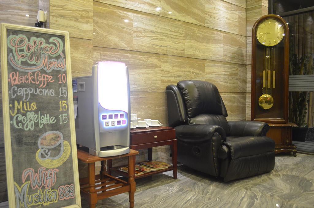 Mustika Gajah Mada Hotel ジャカルタ エクステリア 写真