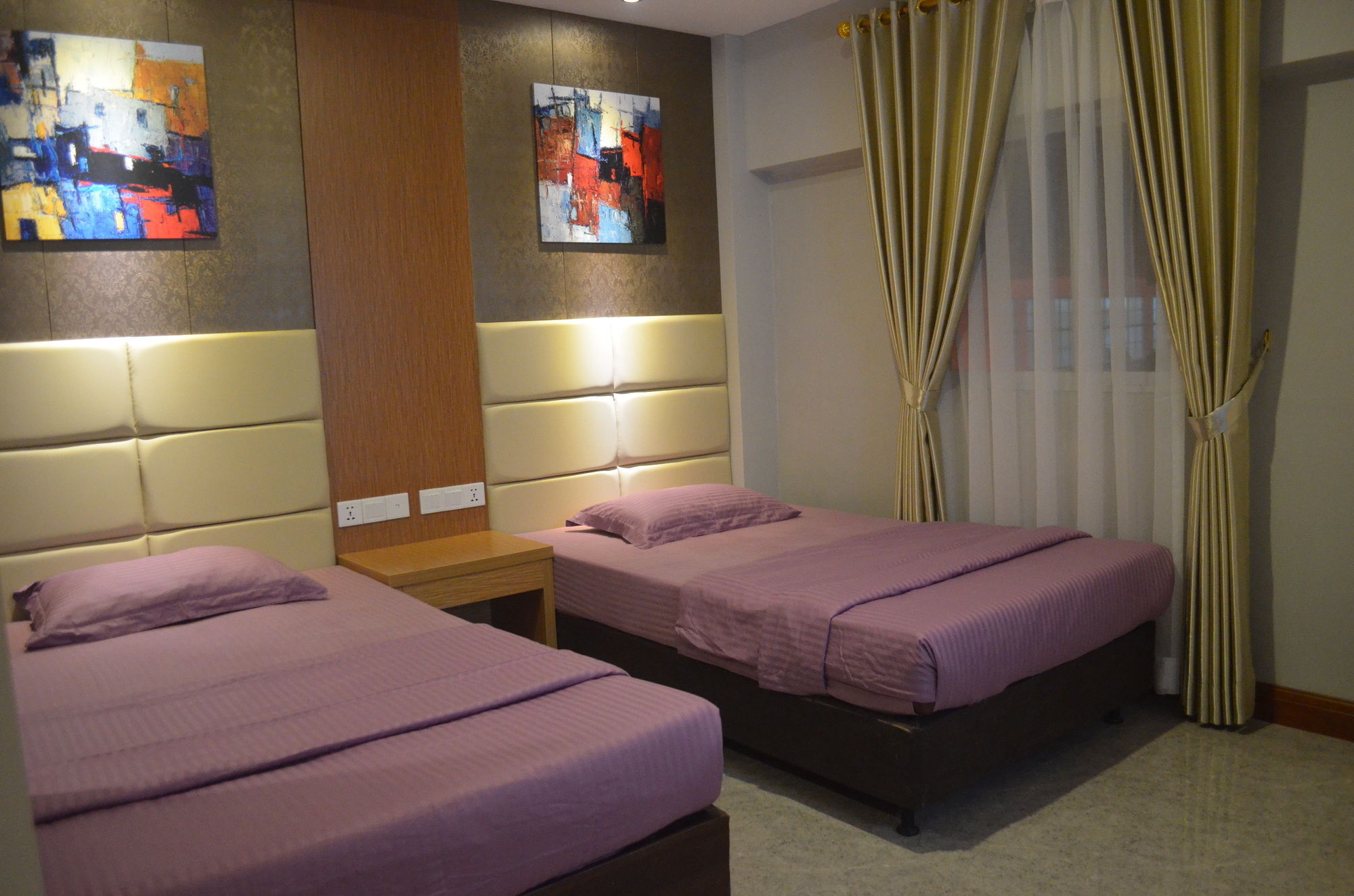 Mustika Gajah Mada Hotel ジャカルタ エクステリア 写真