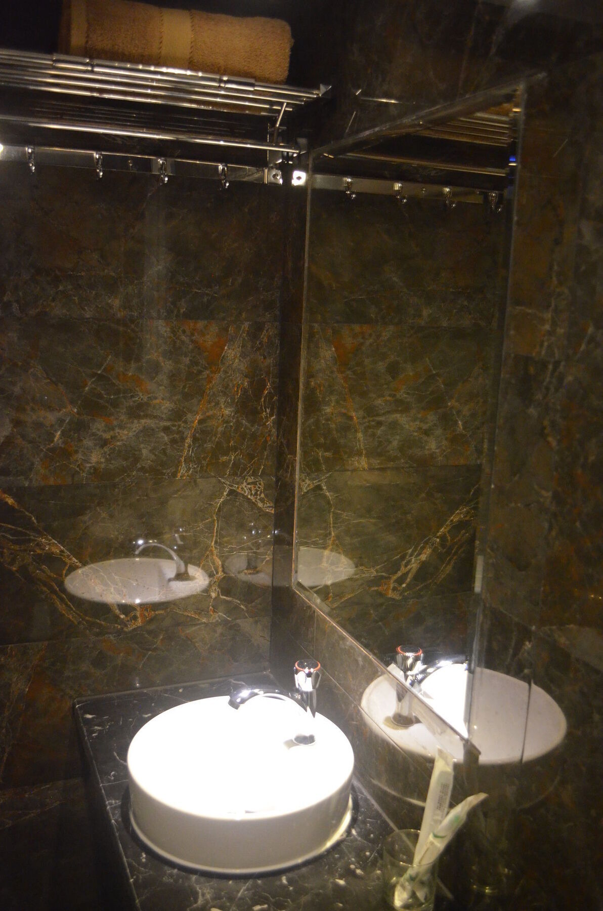 Mustika Gajah Mada Hotel ジャカルタ エクステリア 写真